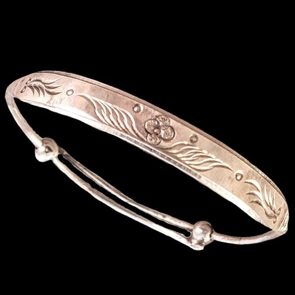 Vintage Engraved Flower Texture Sterling Expandable Bangle Bracelet - Picture 3 of 9